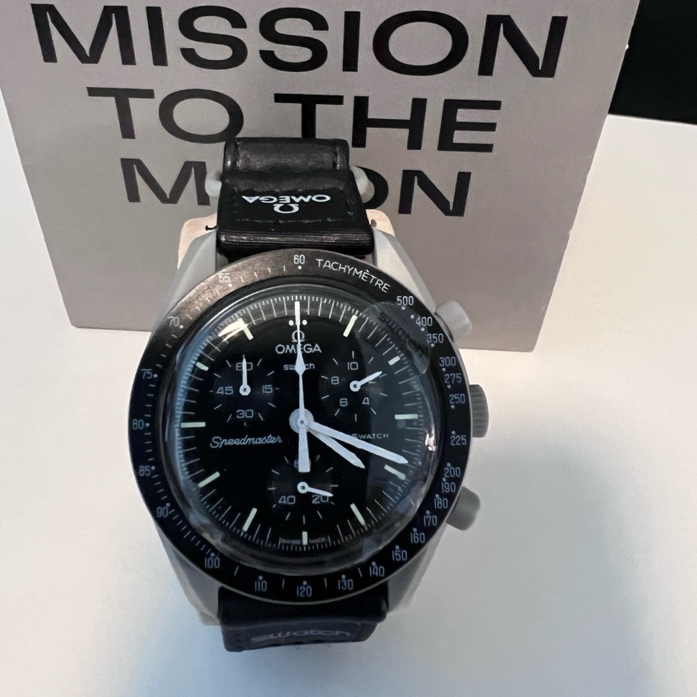 Swatch x Omega MoonSwatch Mission to the Moon. Brand new in Box
